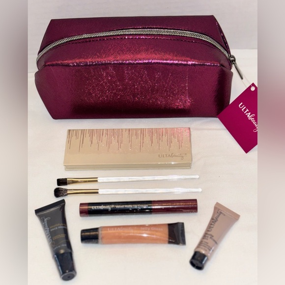Ulta Beauty 8 Piece Makeup Bag Set - Picture 3 of 4